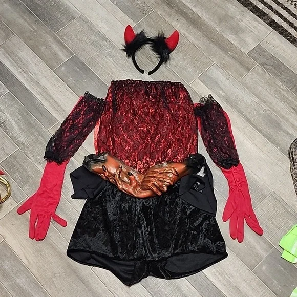 Halloween devil costume - Picture 2 of 11